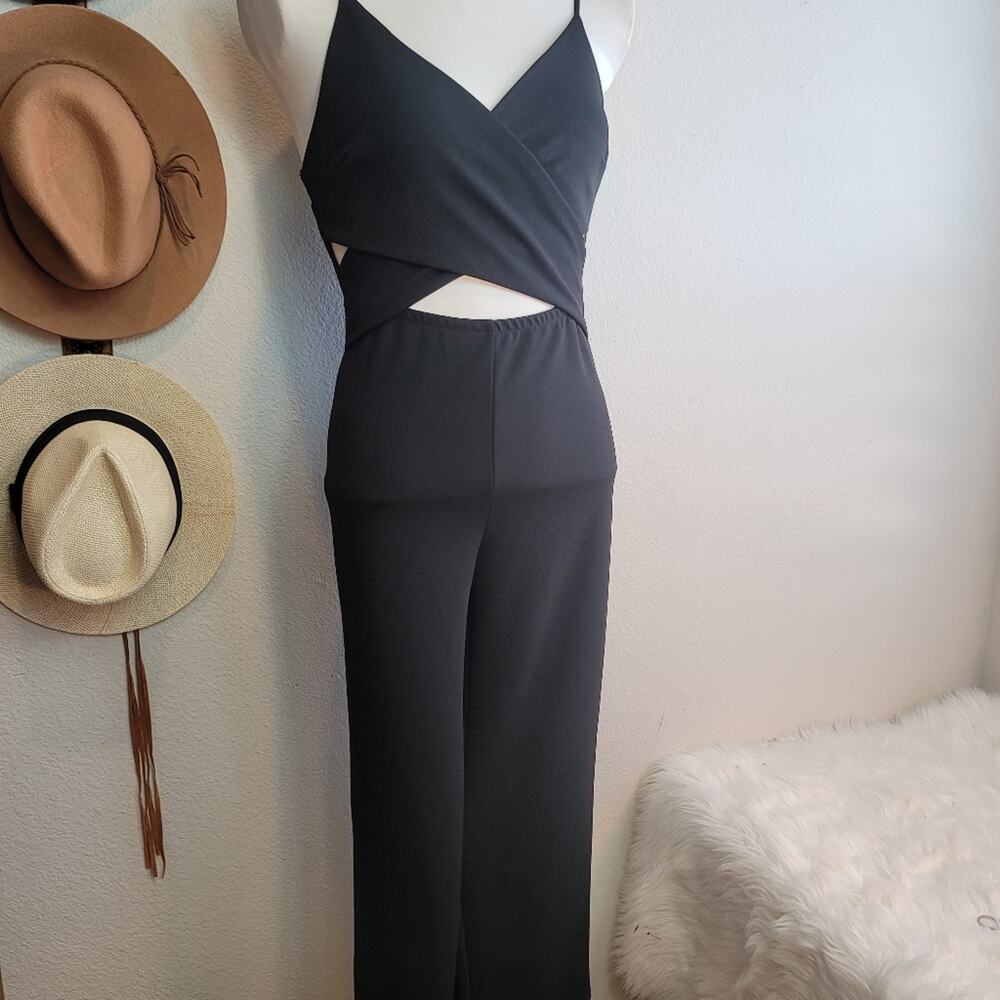 NWOT SUNSET & SPRING Black Wrap Cutout Jumpsuit Cropped Wide Leg Date Night Out - Picture 3 of 16